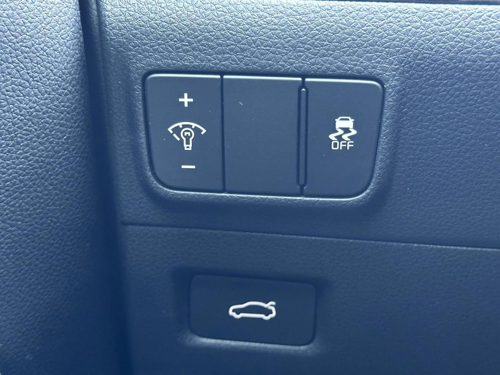 new 2025 Kia K5 car, priced at $28,000