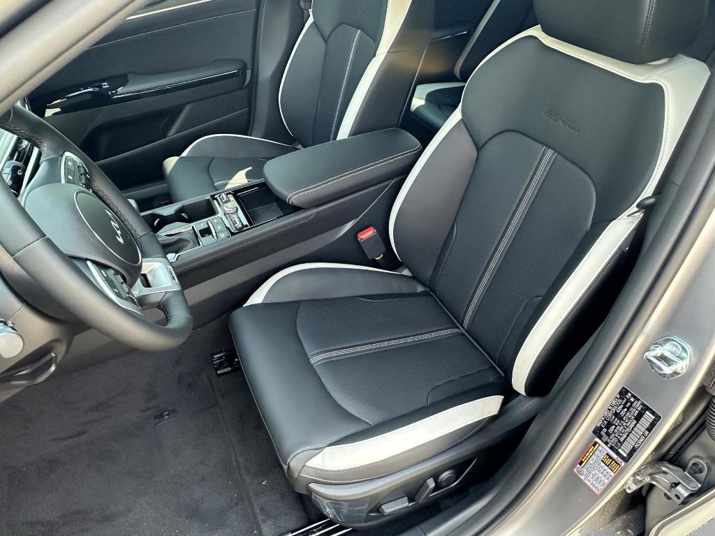 new 2025 Kia K5 car, priced at $28,000