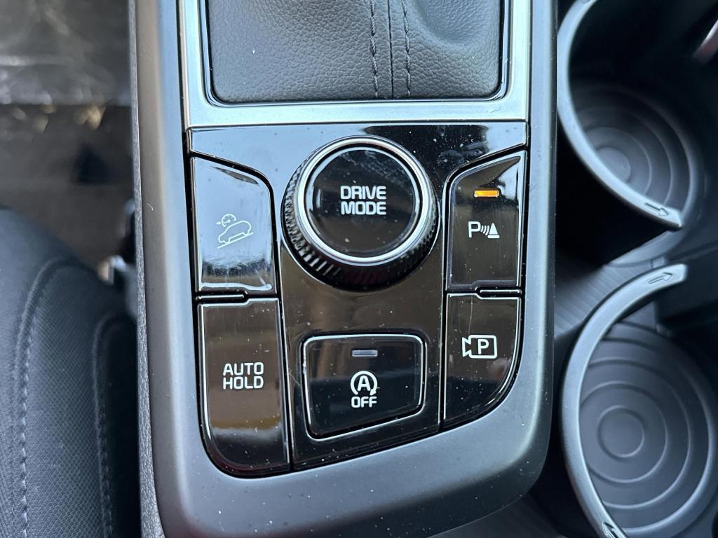 new 2025 Kia Sportage car, priced at $27,512