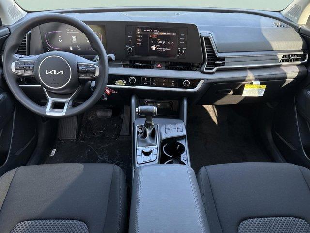 new 2025 Kia Sportage car, priced at $27,512