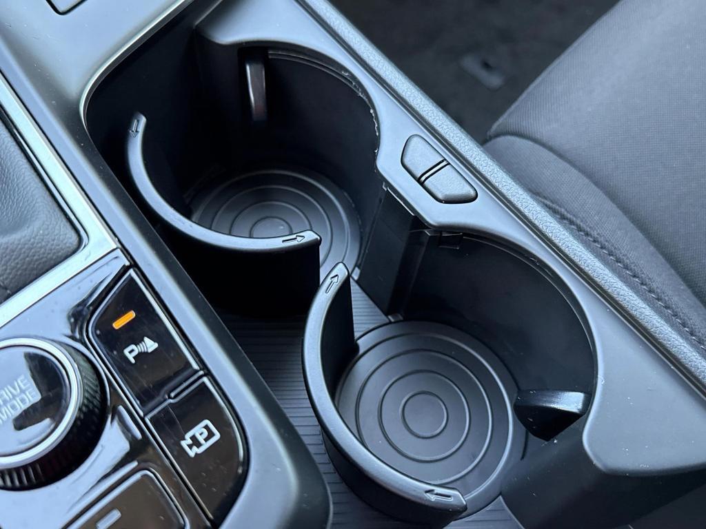 new 2025 Kia Sportage car, priced at $27,512