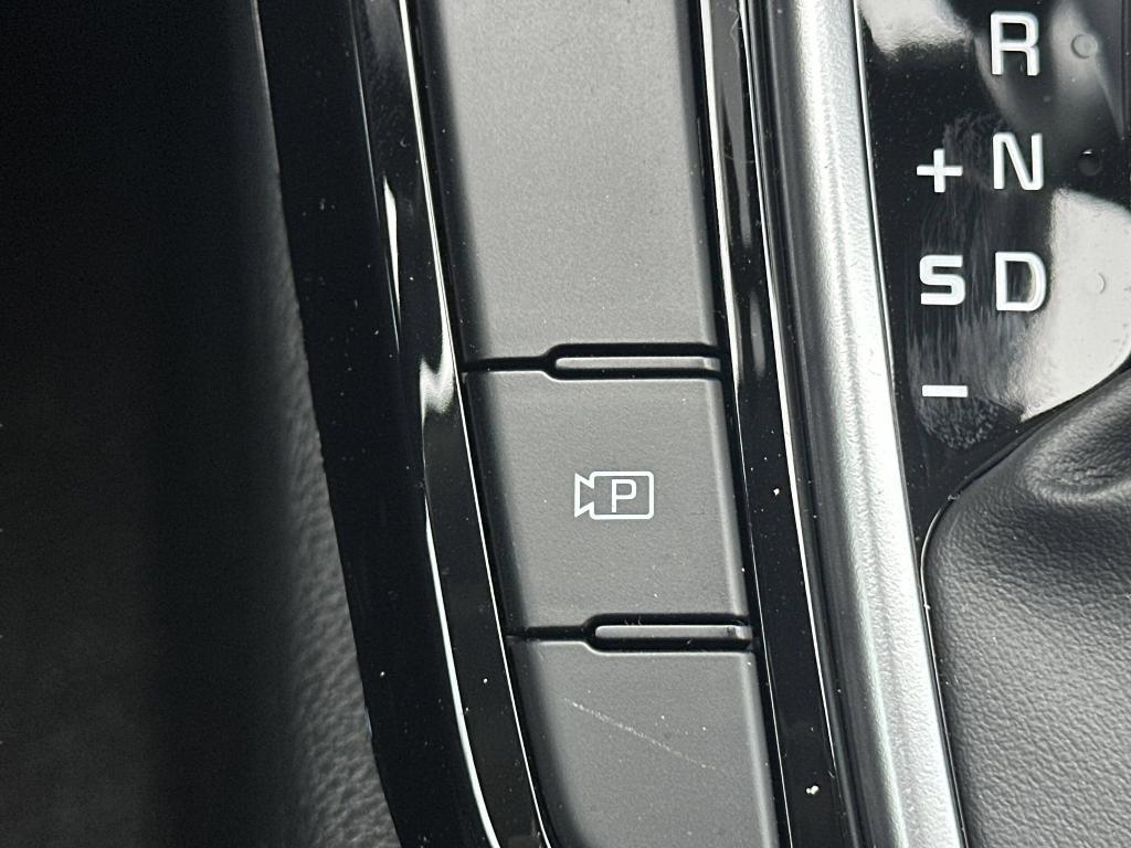 new 2025 Kia Seltos car, priced at $25,926
