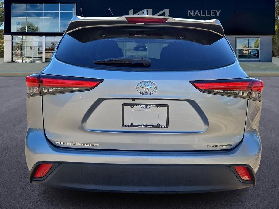 used 2020 Toyota Highlander car, priced at $26,799