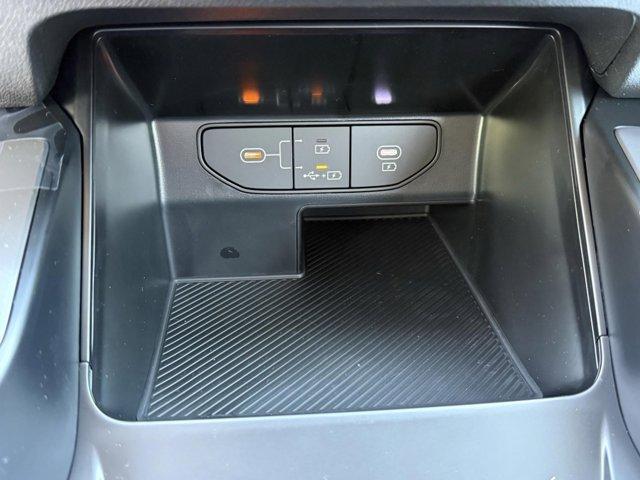 new 2025 Kia Sorento car, priced at $32,243