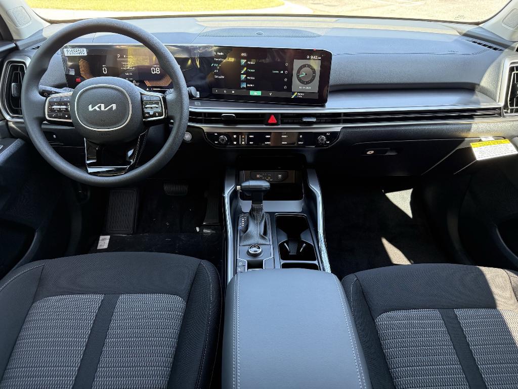 new 2025 Kia Sorento car, priced at $32,243