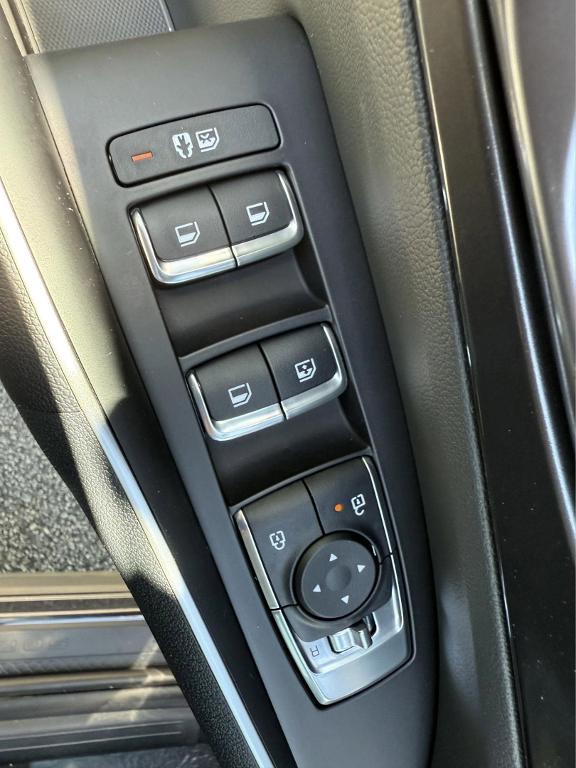 new 2025 Kia Sorento car, priced at $32,243