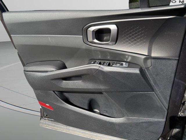 new 2025 Kia Sorento car, priced at $32,243