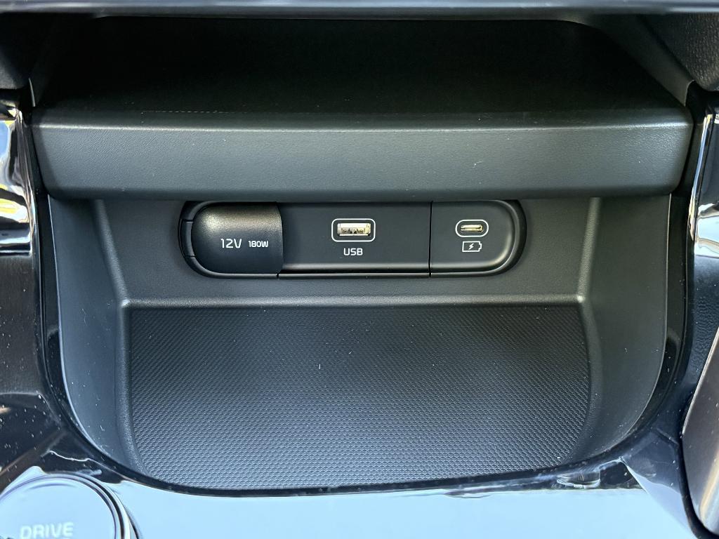 new 2025 Kia Seltos car, priced at $26,429