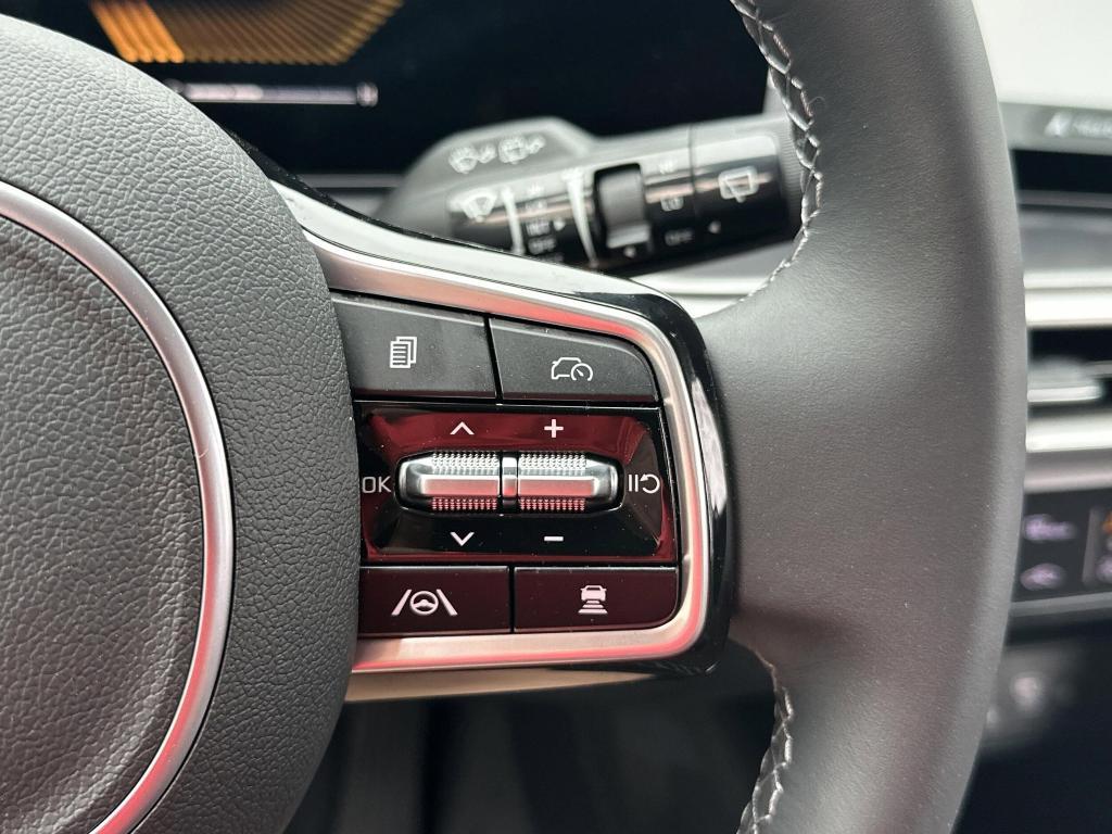 new 2025 Kia Sorento car, priced at $36,703