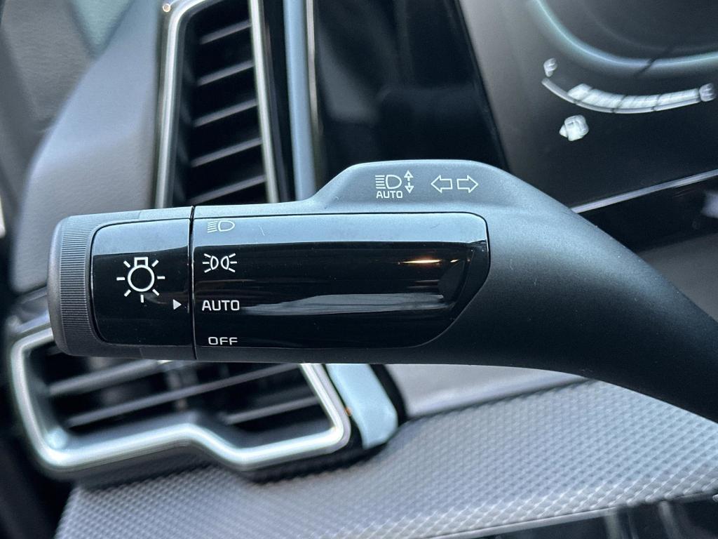 new 2025 Kia Sportage Hybrid car, priced at $30,500