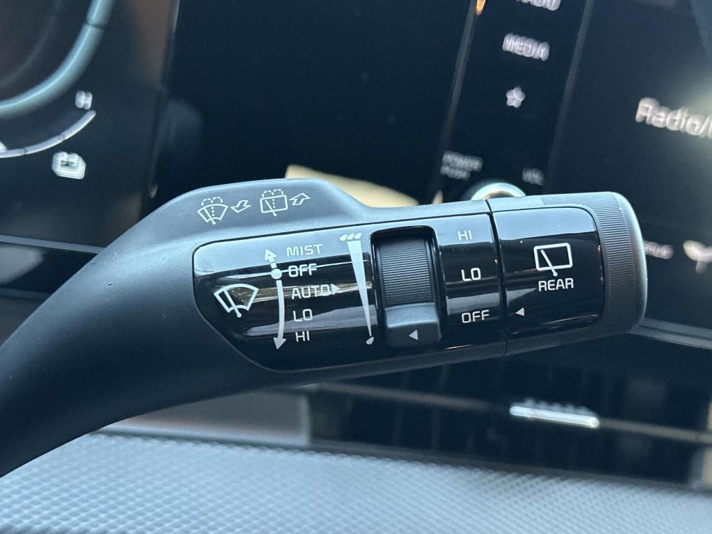 new 2025 Kia Sportage Hybrid car, priced at $30,500