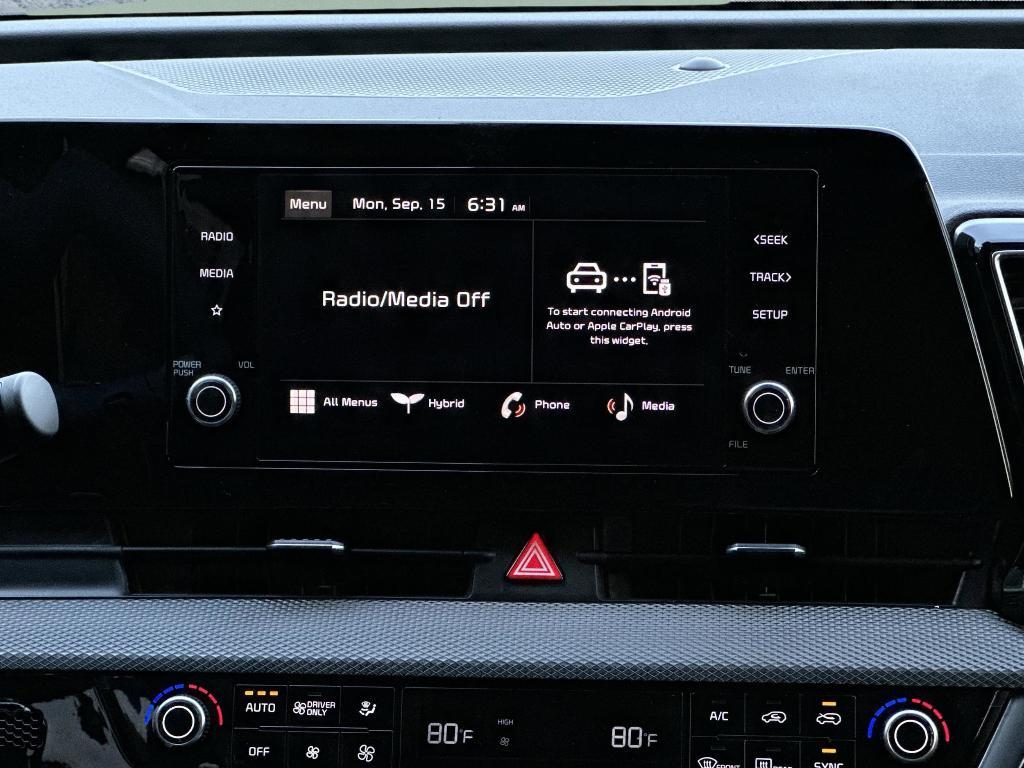 new 2025 Kia Sportage Hybrid car, priced at $30,500