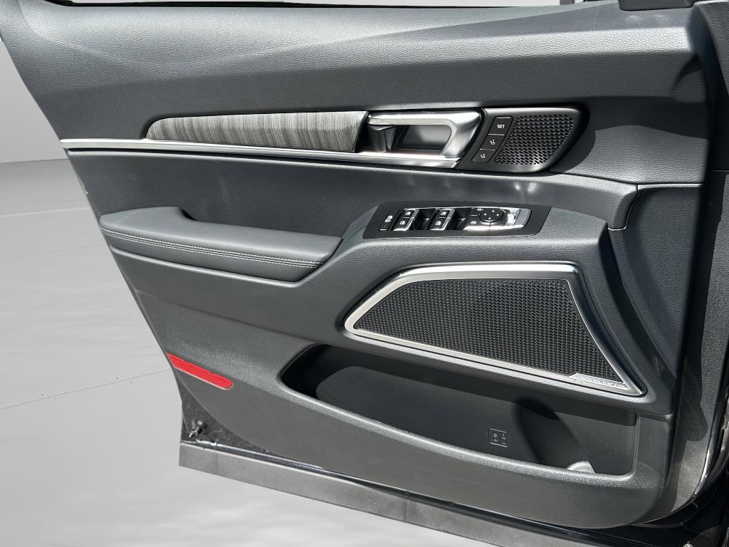 new 2025 Kia Telluride car, priced at $45,000