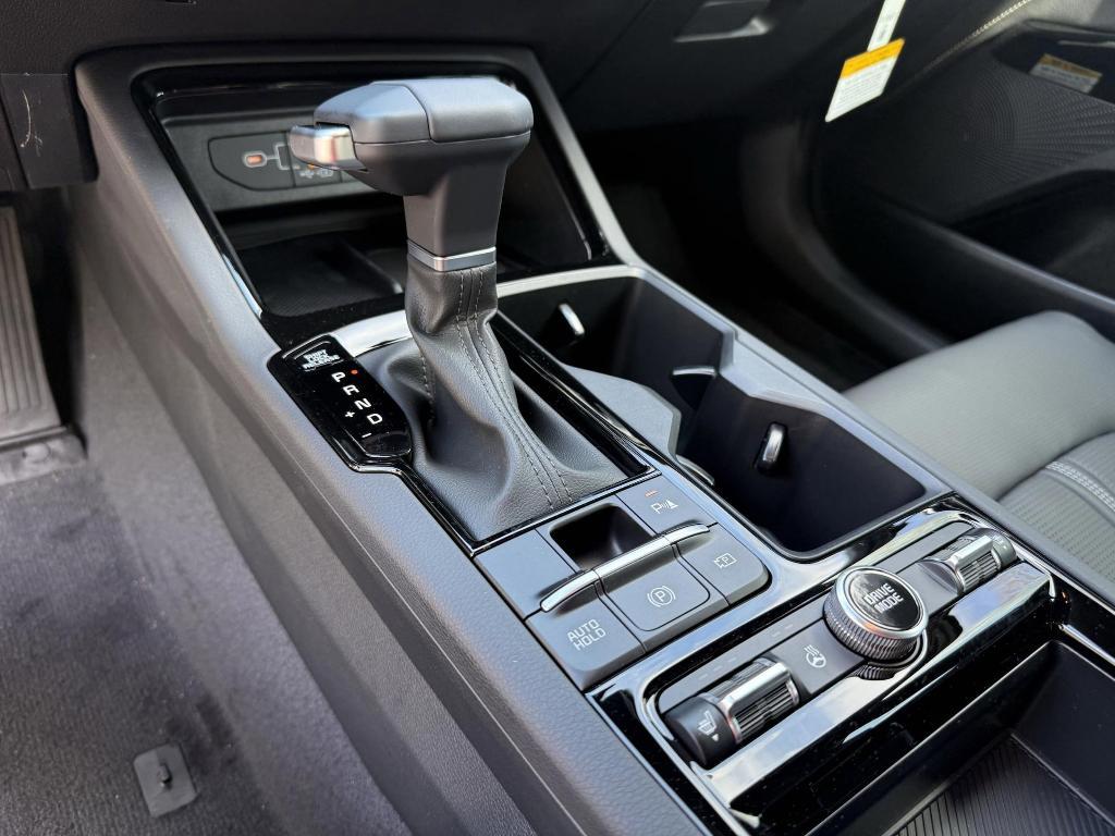 new 2025 Kia K5 car, priced at $30,253