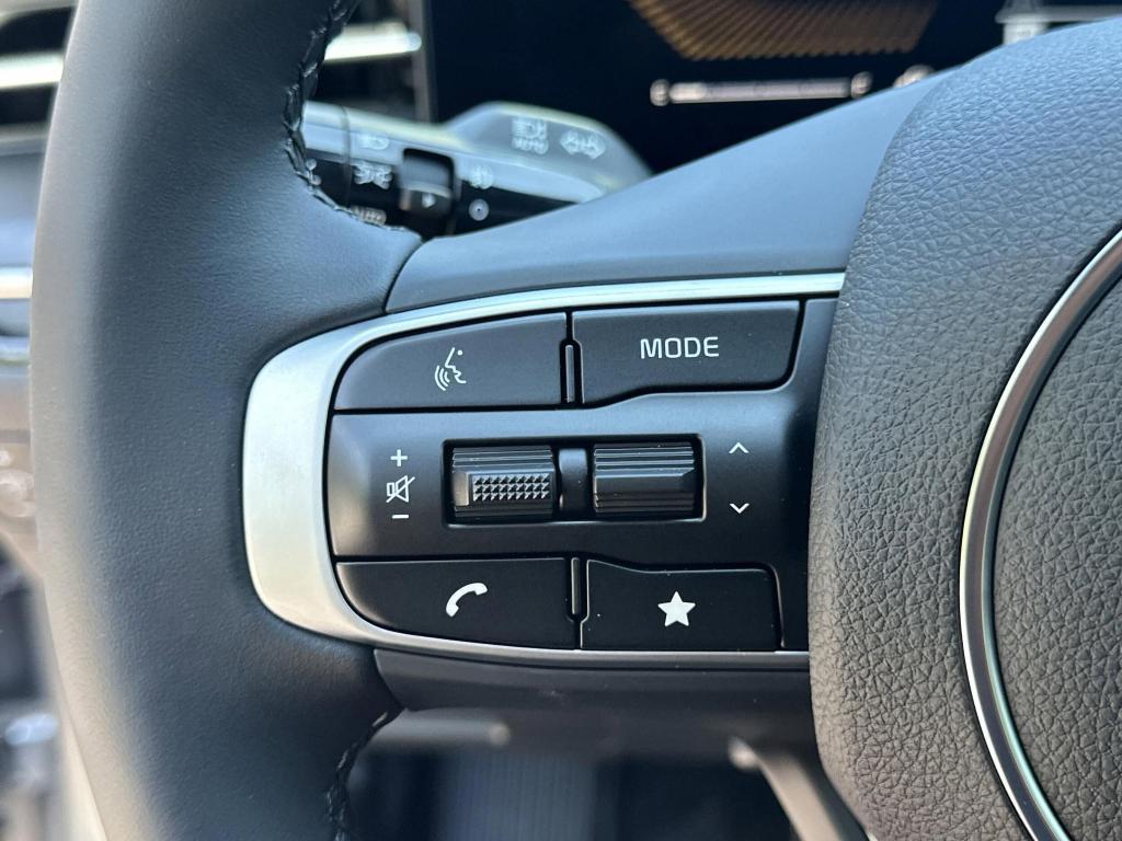 new 2025 Kia K5 car, priced at $30,253