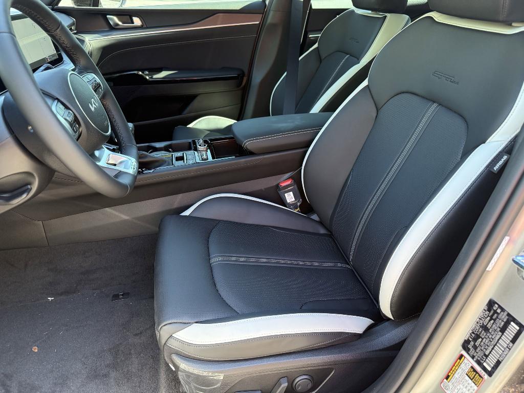 new 2025 Kia K5 car, priced at $30,253