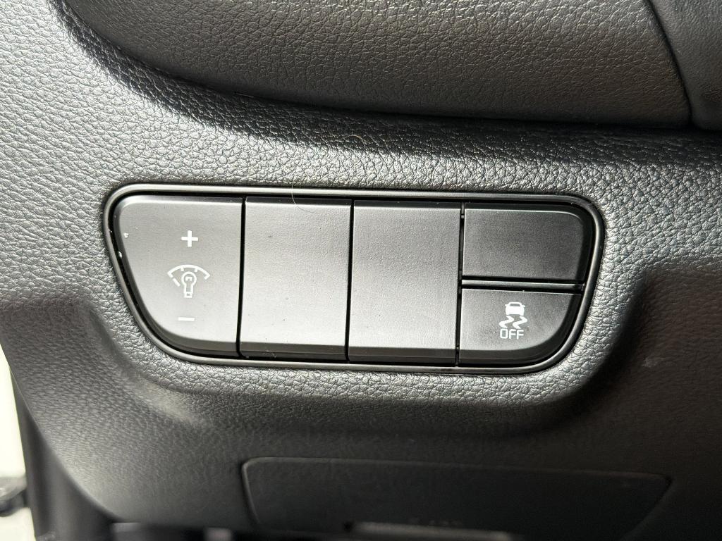 used 2024 Kia Seltos car, priced at $26,200