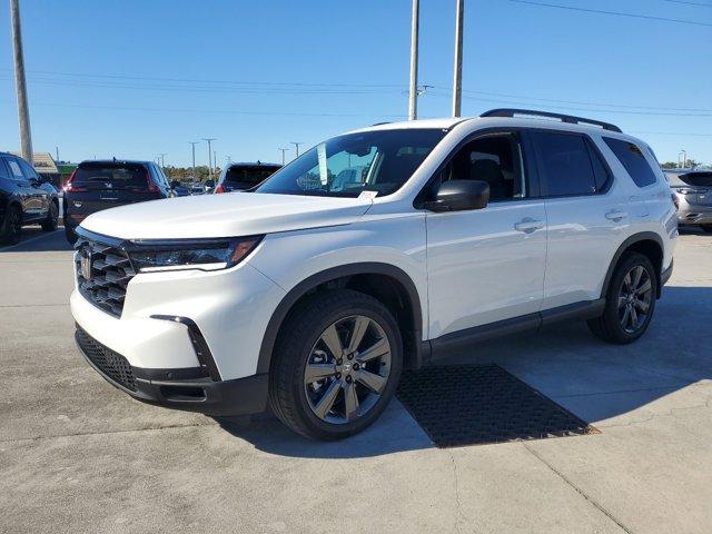 used 2025 Honda Pilot car, priced at $36,999