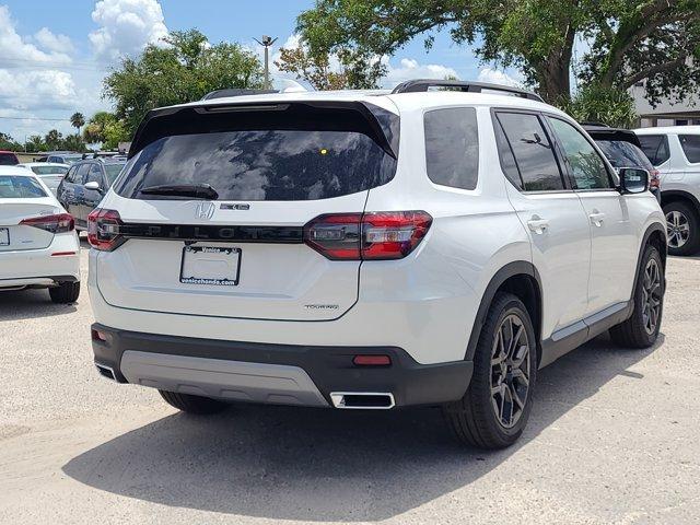 new 2025 Honda Pilot car, priced at $47,894