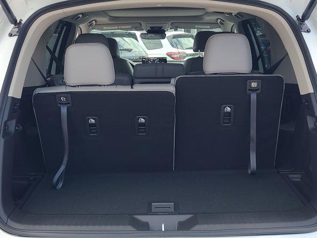 new 2025 Honda Pilot car, priced at $47,894