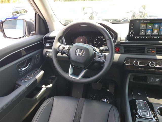 new 2025 Honda Pilot car, priced at $44,208