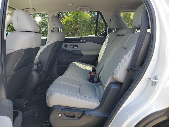 new 2025 Honda Pilot car, priced at $43,719
