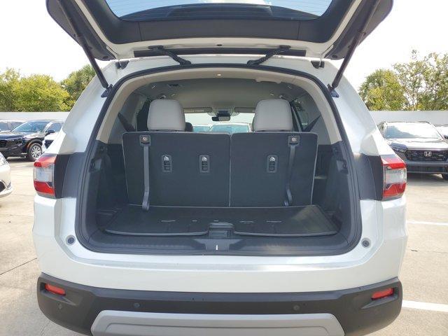 new 2025 Honda Pilot car, priced at $43,719