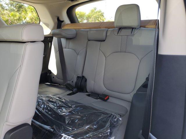 new 2025 Honda Pilot car, priced at $48,771