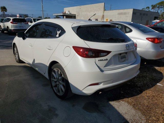 used 2017 Mazda Mazda3 car