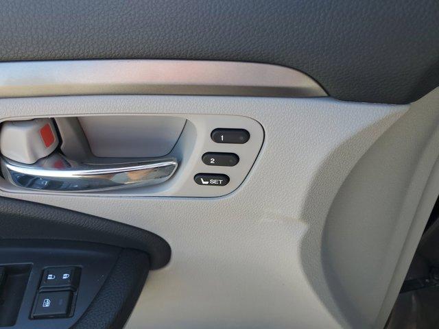used 2022 Honda Pilot car, priced at $23,299