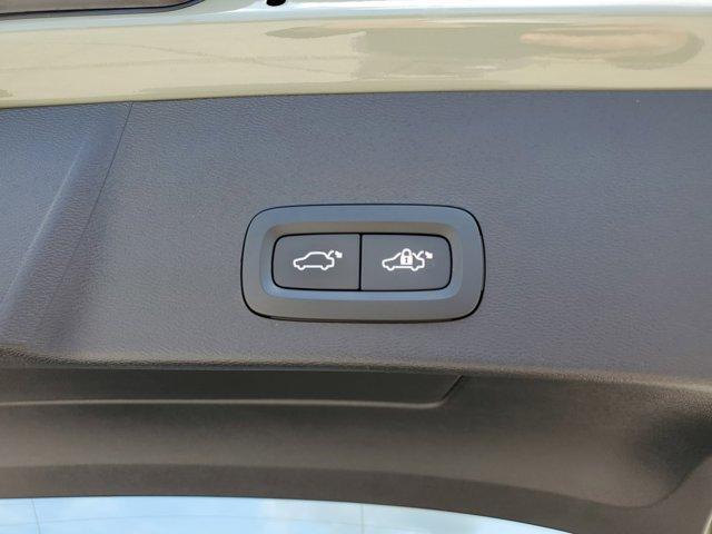 used 2023 Volvo XC40 Recharge Pure Electric car, priced at $31,999