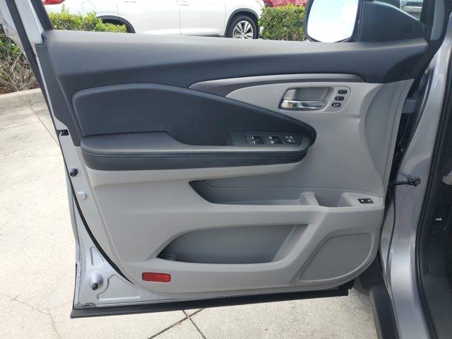 used 2022 Honda Pilot car, priced at $29,599