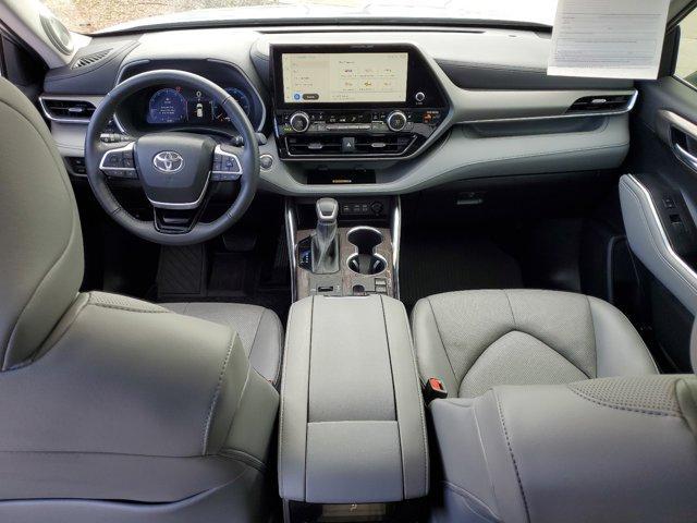 used 2023 Toyota Highlander car, priced at $38,785