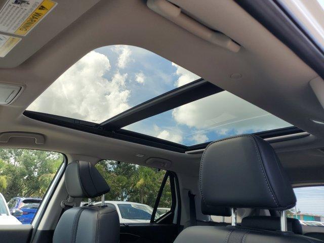new 2025 Honda Pilot car, priced at $46,804
