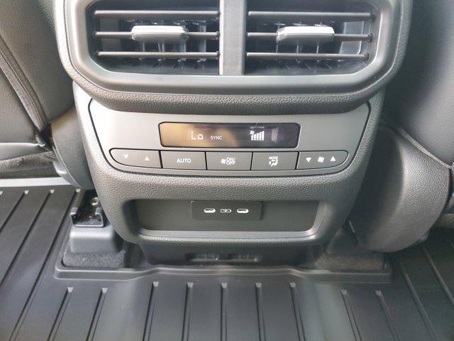 new 2025 Honda Pilot car, priced at $46,804