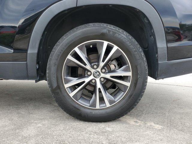 used 2019 Toyota Highlander car, priced at $23,622