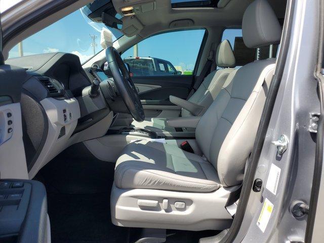 used 2022 Honda Pilot car, priced at $25,999