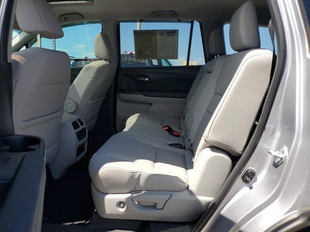 used 2022 Honda Pilot car, priced at $25,999
