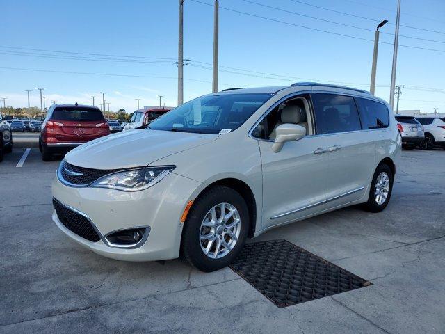 used 2020 Chrysler Pacifica car, priced at $18,799