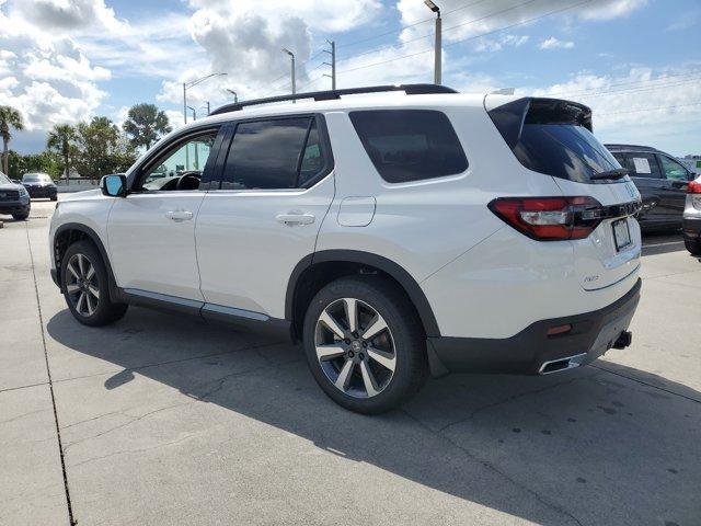 new 2025 Honda Pilot car, priced at $52,870