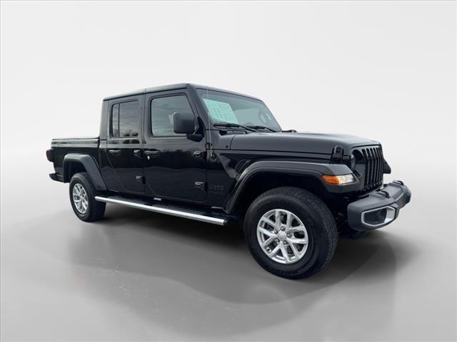 used 2023 Jeep Gladiator car, priced at $35,200