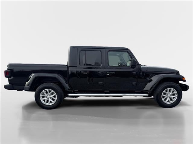 used 2023 Jeep Gladiator car, priced at $35,200