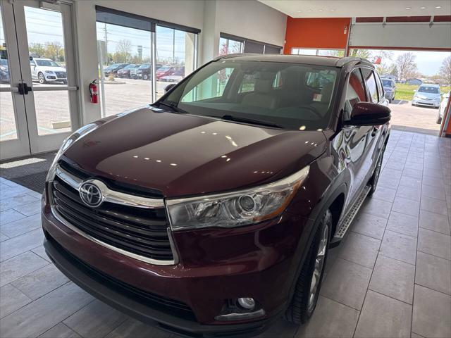 used 2015 Toyota Highlander car, priced at $16,490