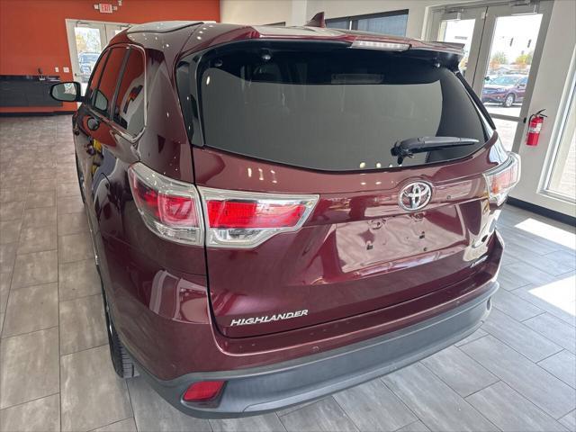 used 2015 Toyota Highlander car, priced at $16,490
