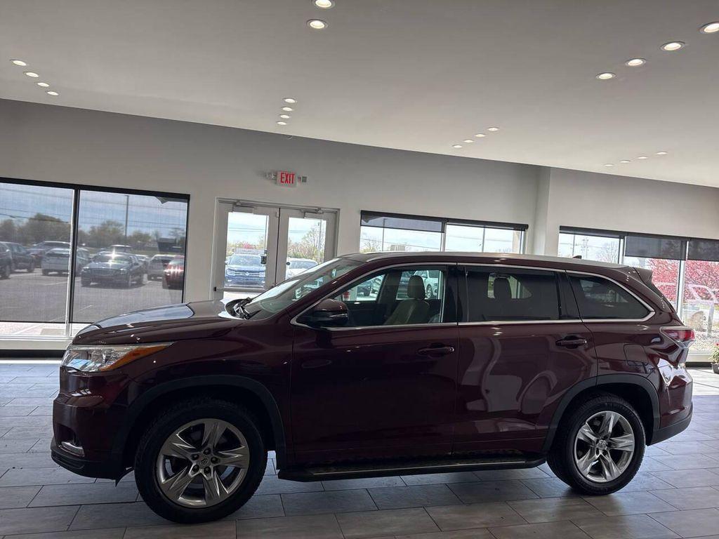 used 2015 Toyota Highlander car, priced at $15,490