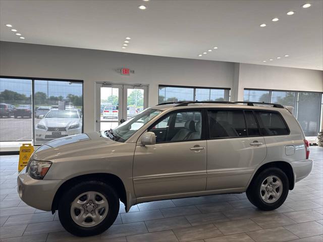 used 2007 Toyota Highlander car, priced at $7,590