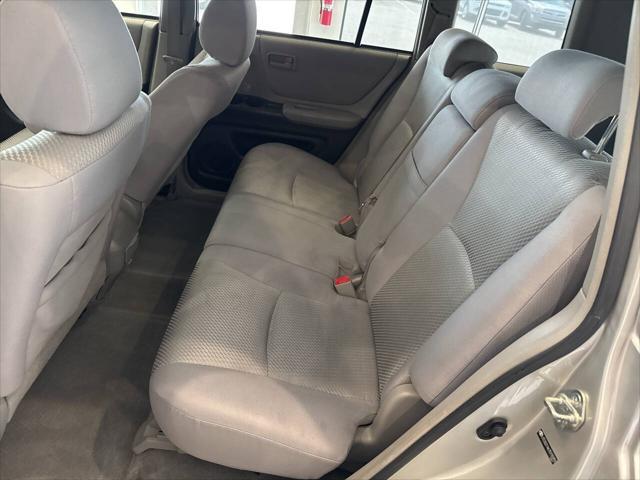 used 2007 Toyota Highlander car, priced at $7,590