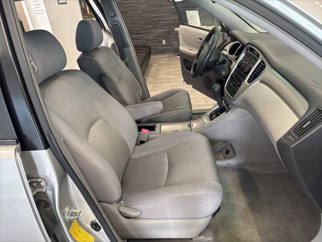 used 2007 Toyota Highlander car, priced at $7,590