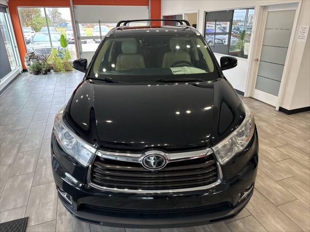 used 2015 Toyota Highlander car, priced at $18,990