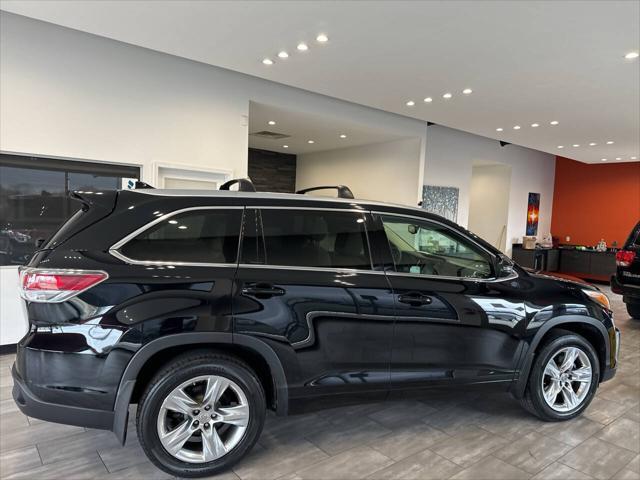 used 2015 Toyota Highlander car, priced at $18,990